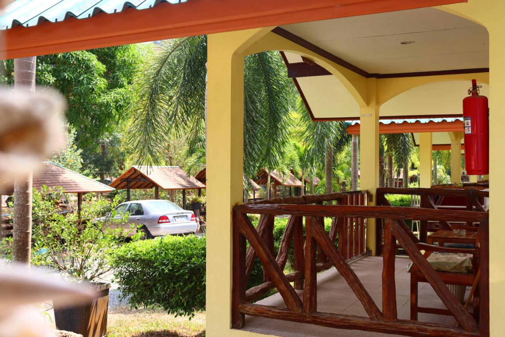 Baanrimklong Bungalow Koh Chang Exterior photo
